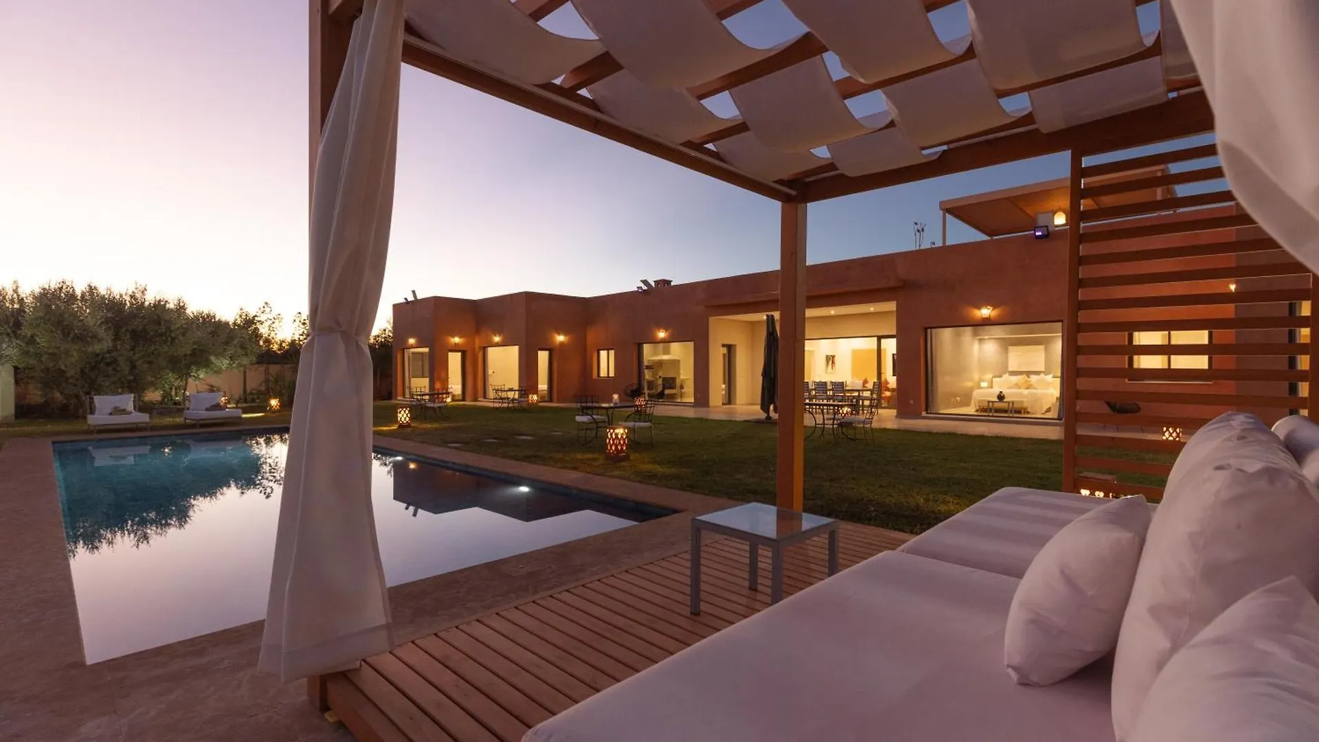 Les Roses By La Siredrah Hotel Ait Bou Zguia