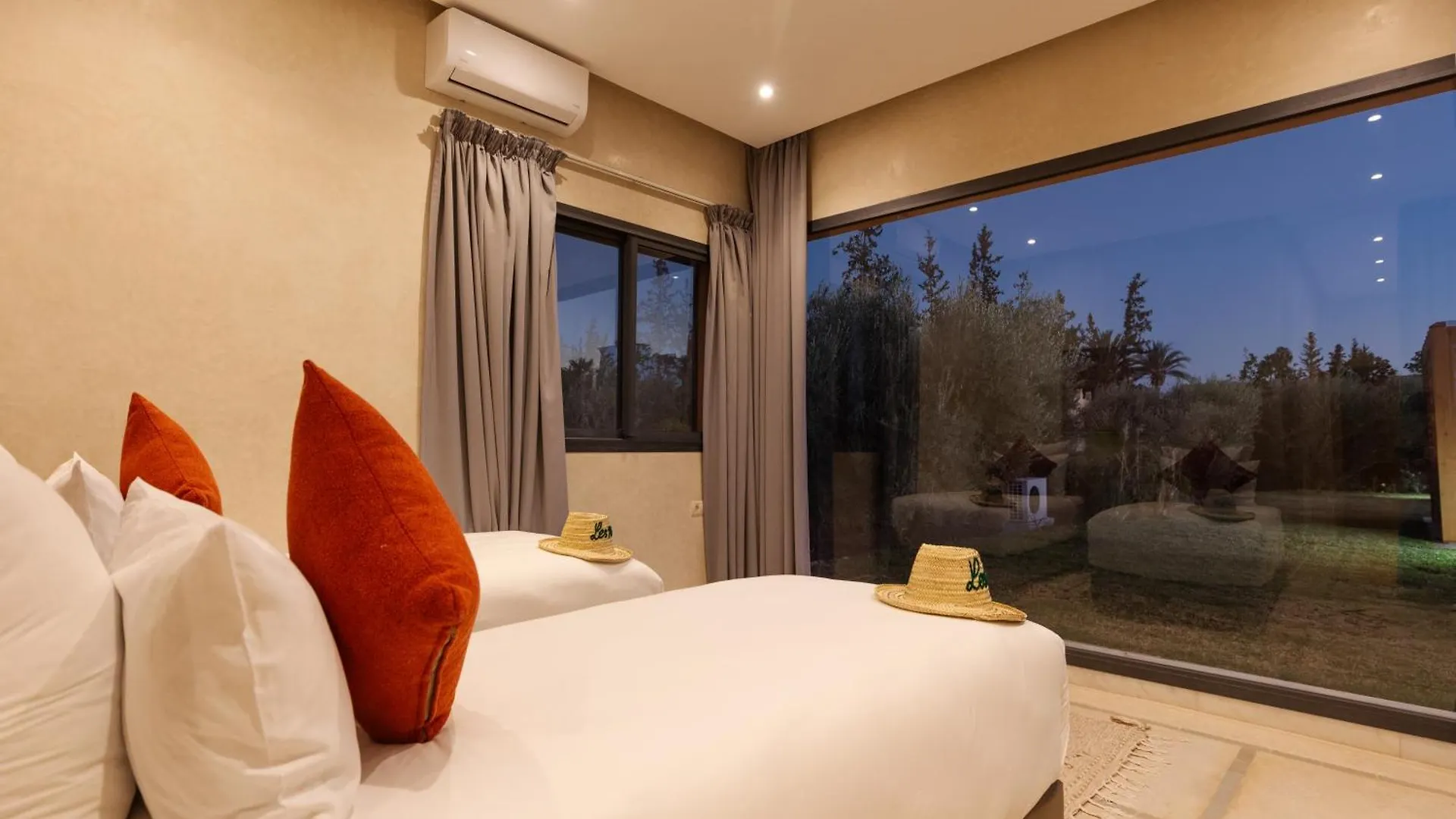Les Roses By La Siredrah Hotel Ait Bou Zguia 0*,  Morocco