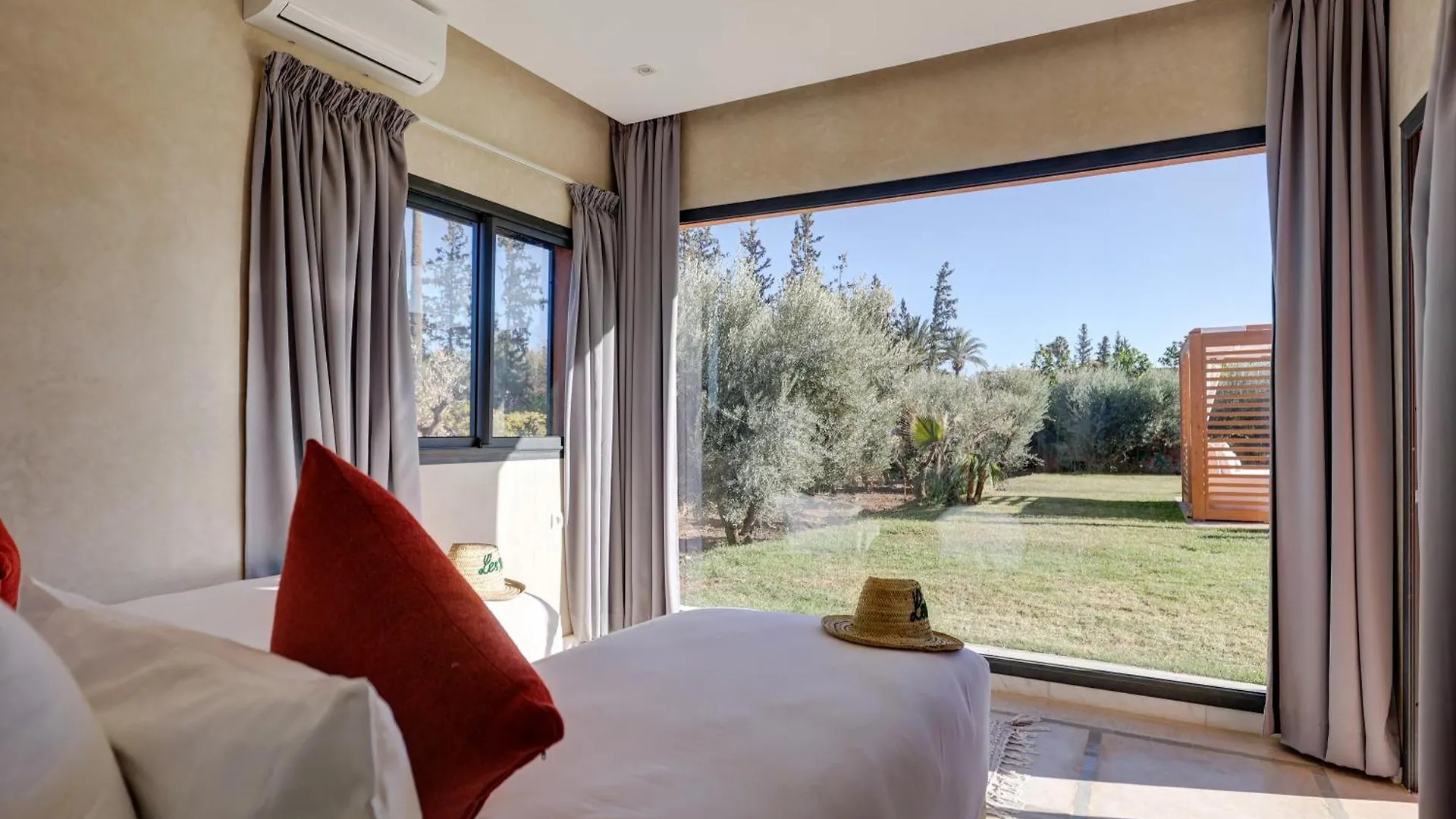 Les Roses By La Siredrah Hotel Ait Bou Zguia