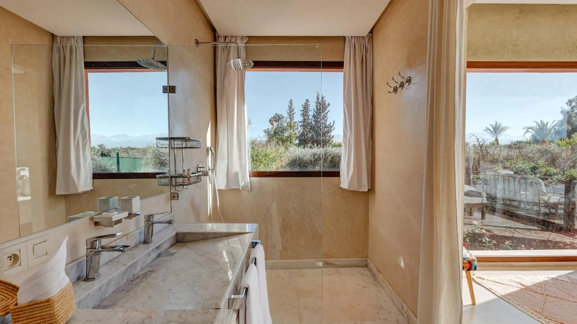 Les Roses By La Siredrah Hotel Ait Bou Zguia Guest house