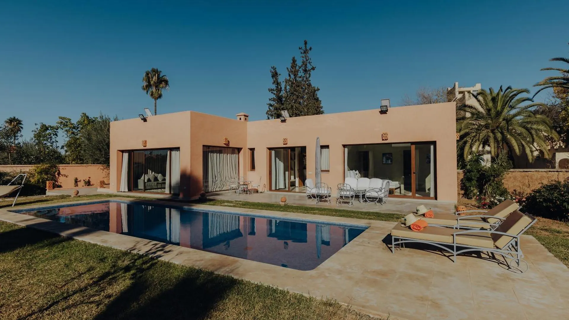 Les Roses By La Siredrah Hotel Ait Bou Zguia Morocco